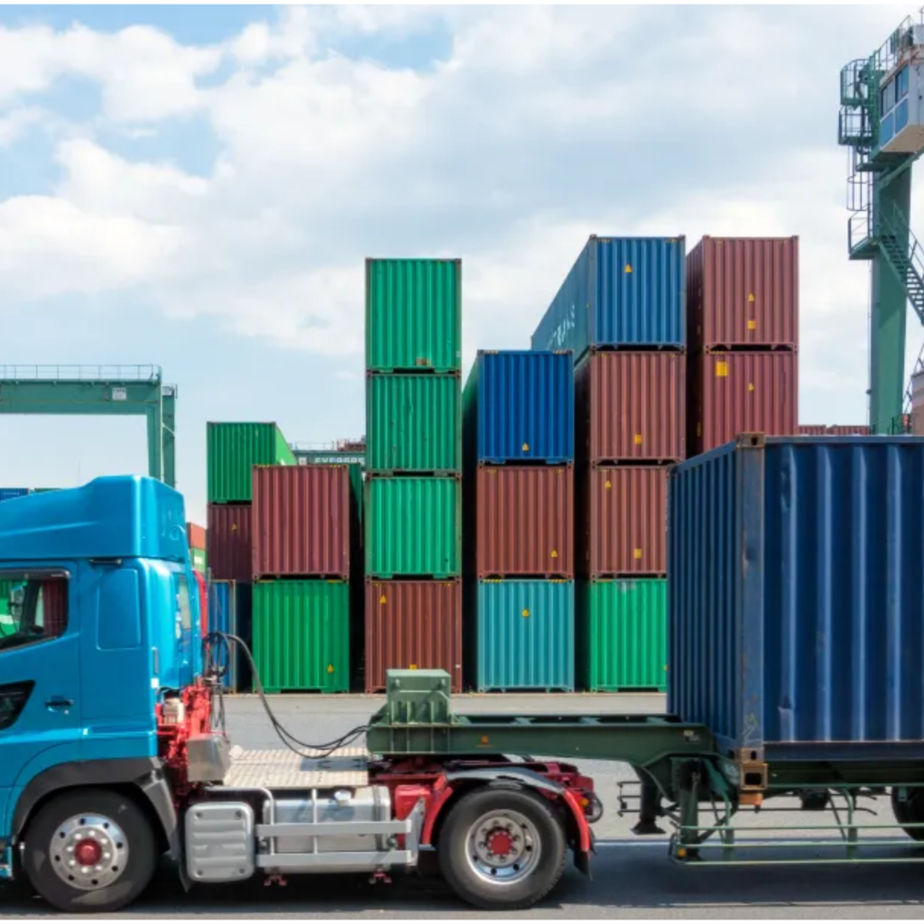 Container Trucking Fees: The Essential Guide to Drayage Costs and Surcharges