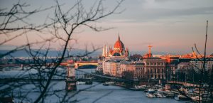Chuyển phát nhanh Cần Thơ đi Hungary