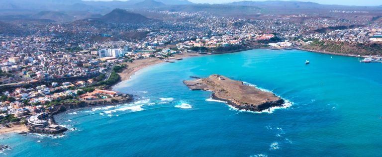 Chuyển phát nhanh quốc tế đi Cabo Verde giá rẻ nhất tại Cần Thơ