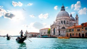 Dịch vụ gửi hàng lẻ đường biển từ Cần Thơ đi Italy giá rẻ, uy tín