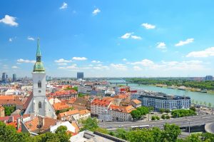 Vận chuyển hàng hóa từ Cần Thơ đi Slovakia bằng đường biển giá rẻ