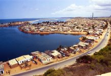 Chuyển phát nhanh đi Angola