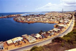 Chuyển phát nhanh đi Angola