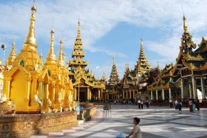 van chuyen tieu ngach di lao