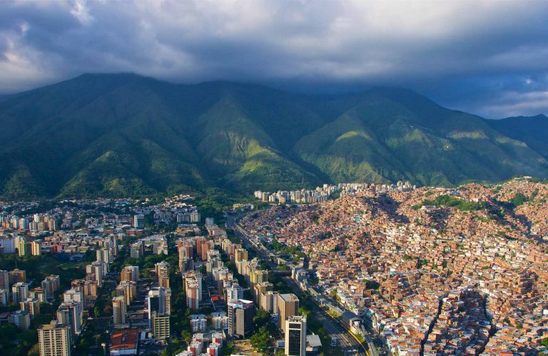 Chuyển phát nhanh từ Sài Gòn đi Venezuela giá tốt!