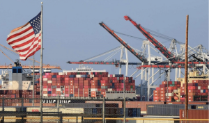 Mỹ Ngừng Thu Thuế Đối Ứng Từ Ngày 24/2 – Tác Động Với Thương Mại & Logistics